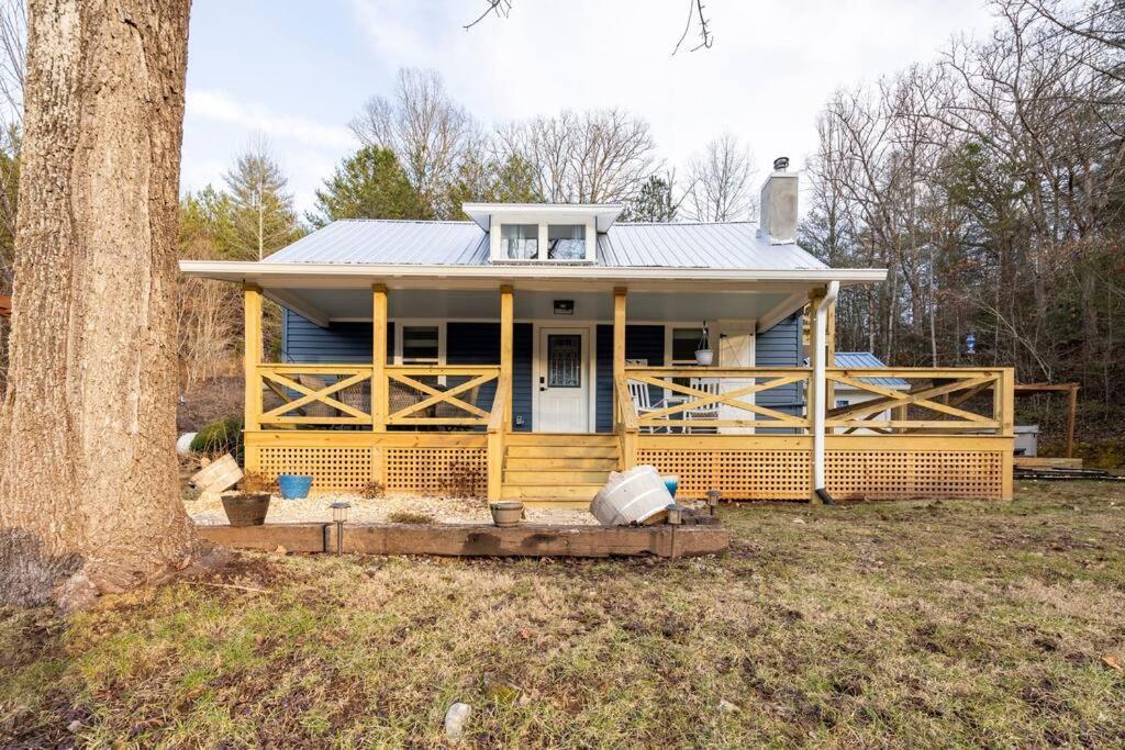 Riverside Relaxer W/Hot Tub+Fire Pit +Wifi & View Franklin Buitenkant foto