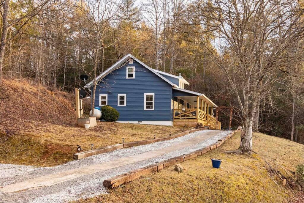 Riverside Relaxer W/Hot Tub+Fire Pit +Wifi & View Franklin Buitenkant foto