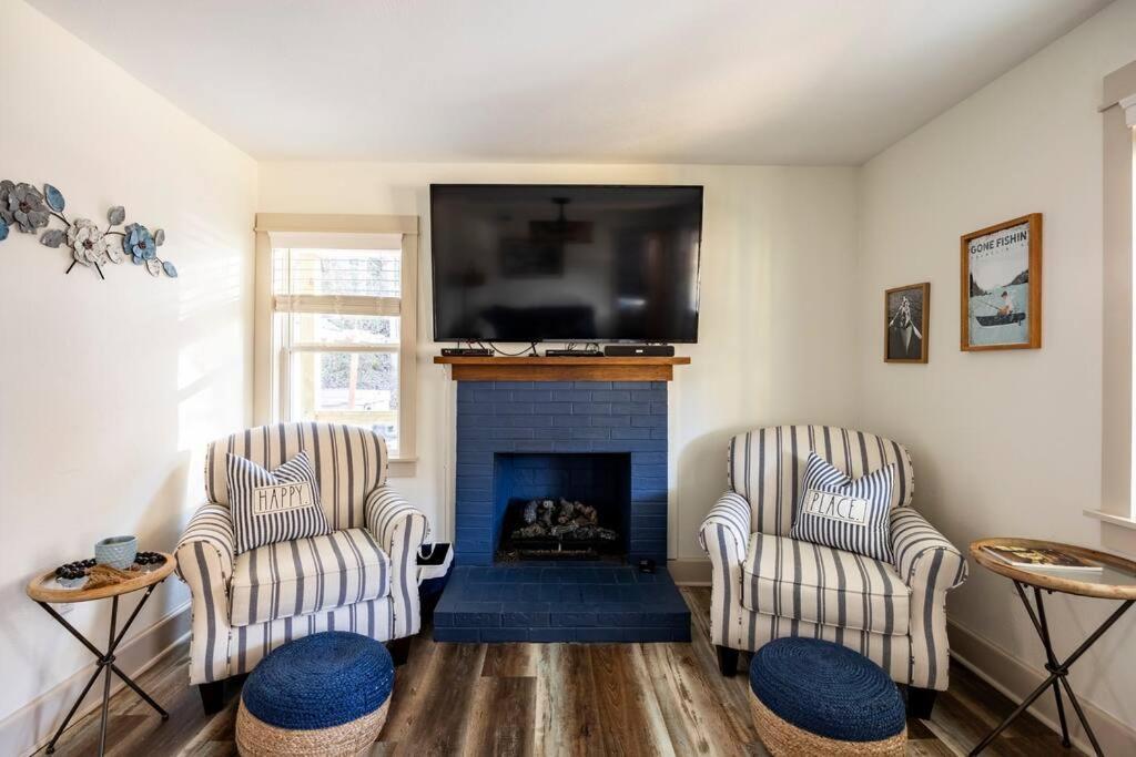 Riverside Relaxer W/Hot Tub+Fire Pit +Wifi & View Franklin Buitenkant foto